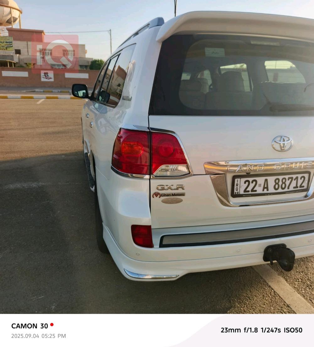 تويوتا لاندكروزر